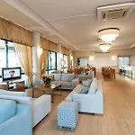 Phoenix Hotel 4*