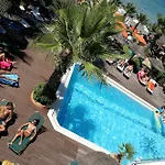 Phoenix Hotel