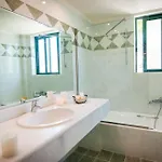 Phoenix Hotel 4*
