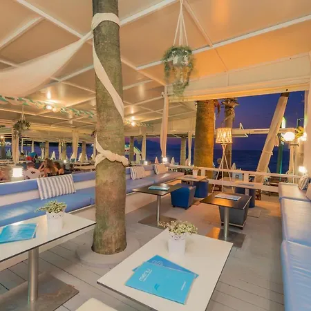 Hotel Phoenix Plános