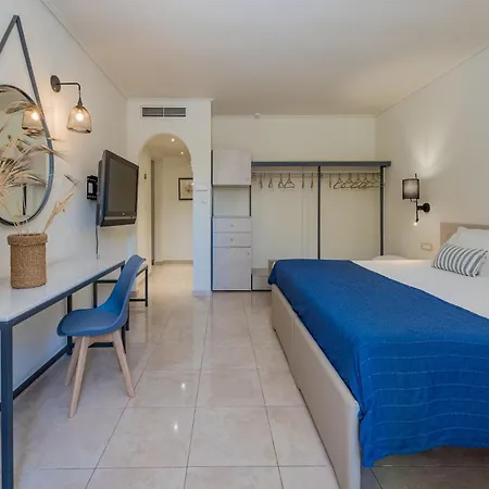 Hotel Phoenix Plános