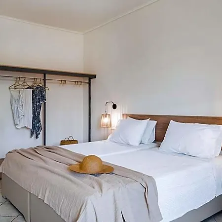 Phoenix Hotel 4*