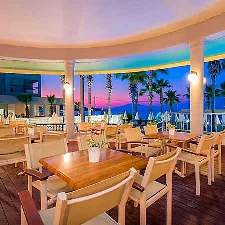 Phoenix Hotel 4*