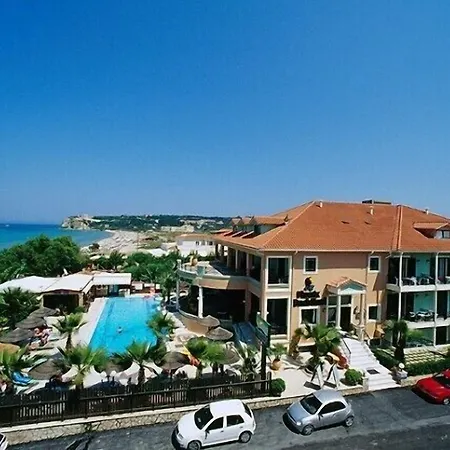 Phoenix Hotel 4*