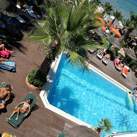 Phoenix Hotel 4*