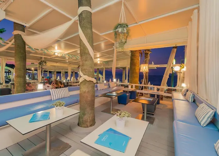 Hotell Phoenix Plános