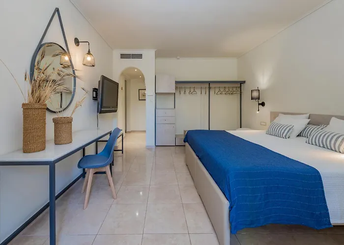 Hotell Phoenix Plános