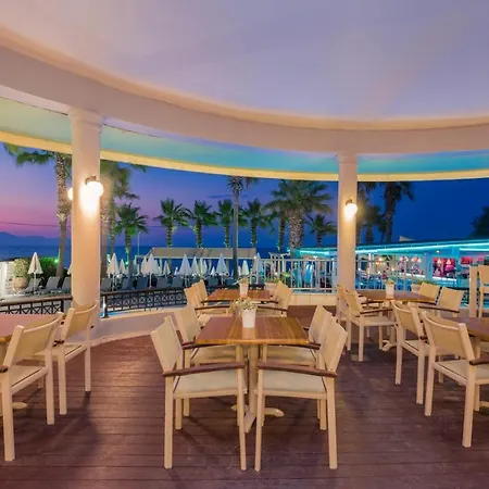 Hotel Phoenix Plános